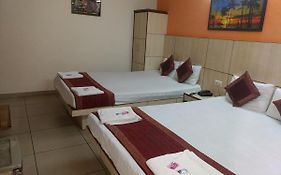 Hotel Sun Village Near New Delhi Railway Station